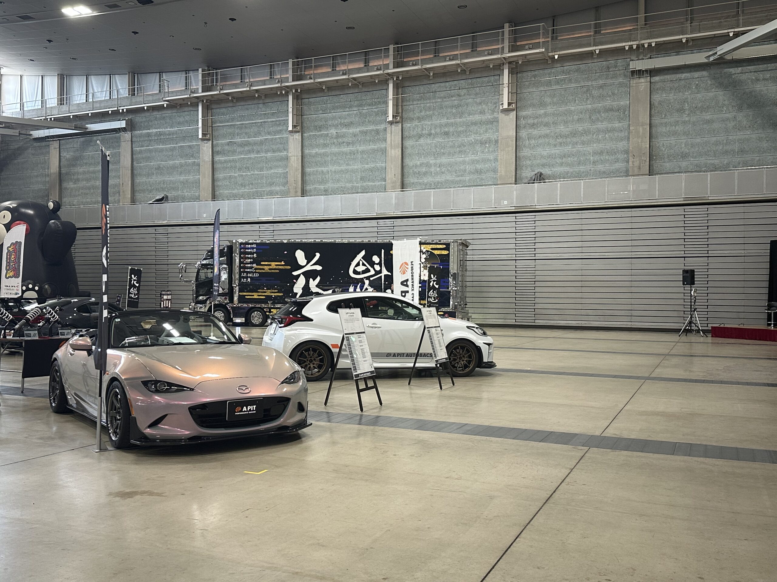 CUSTOM  CAR SHOW 初日終了！