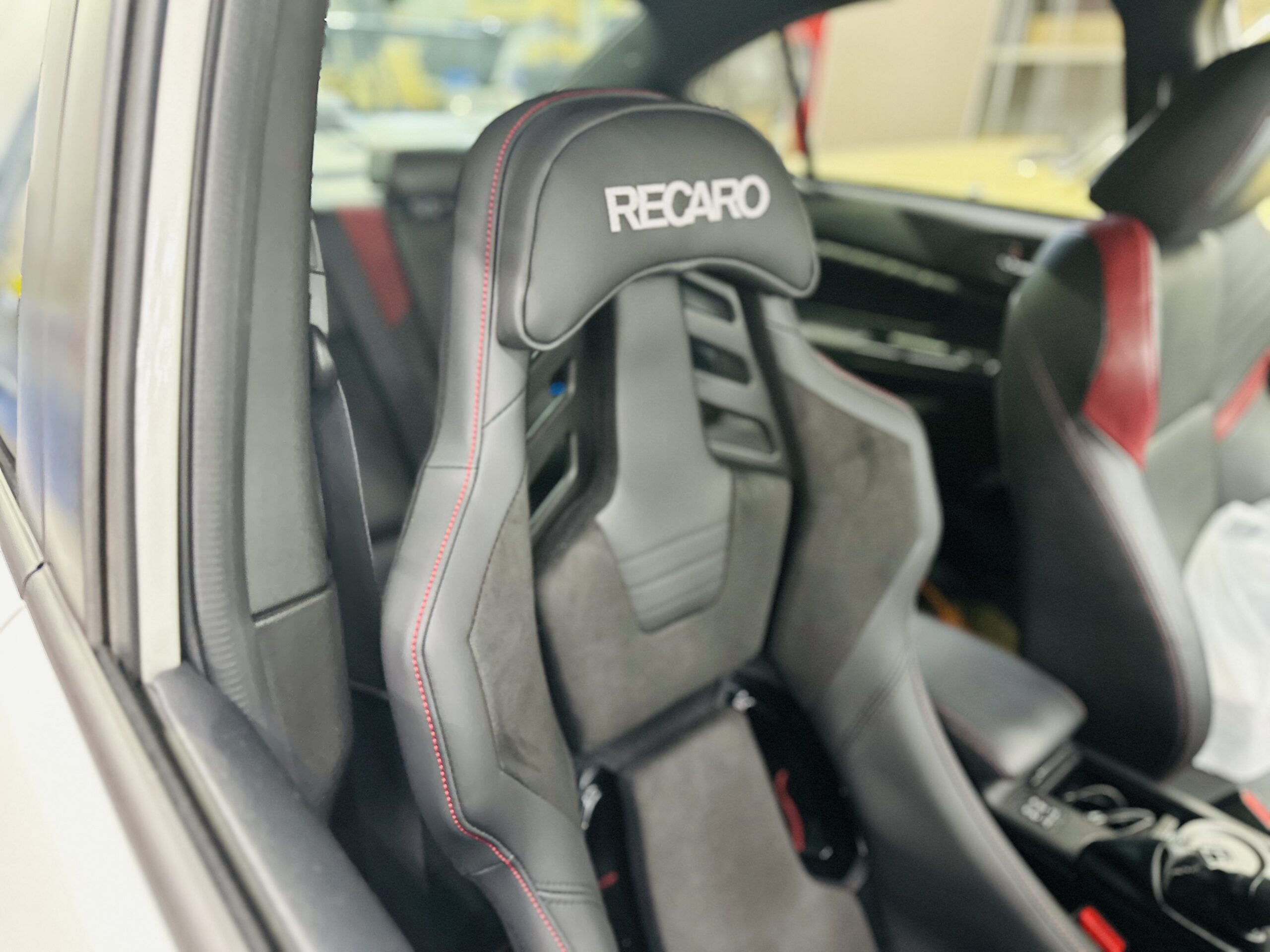 WRX VABにRECARO取り付け