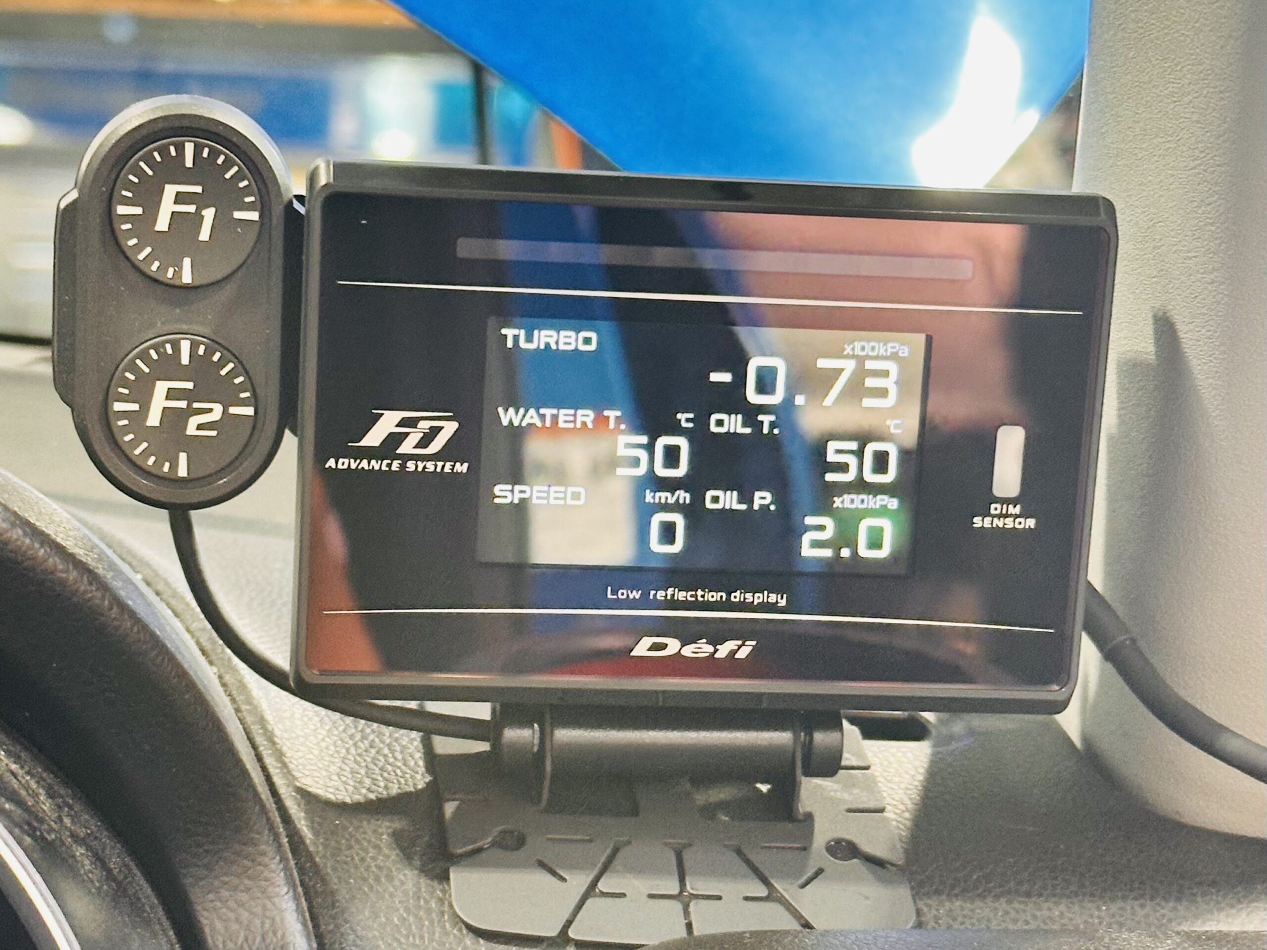 ZC33Sスイスポに追加メーター取り付け