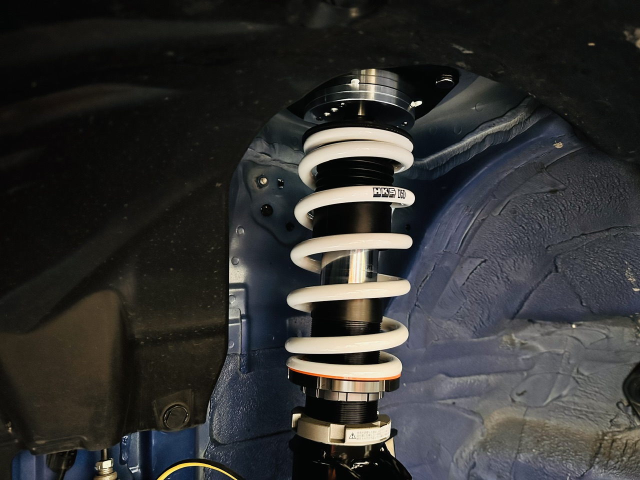 ZD8 BRZに車高調取り付け